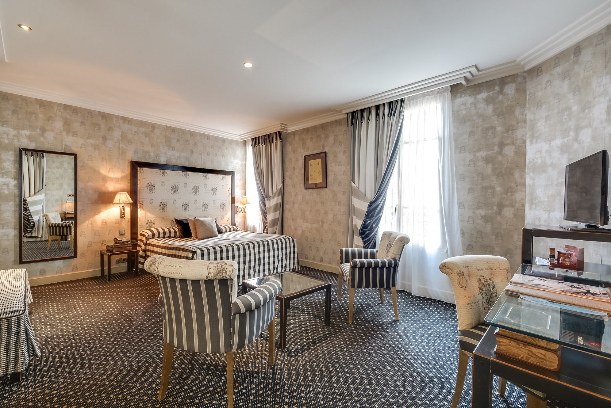 50/Chambres/JUNIOR SUITE/Suite - 4 star hotel - Paris.jpg